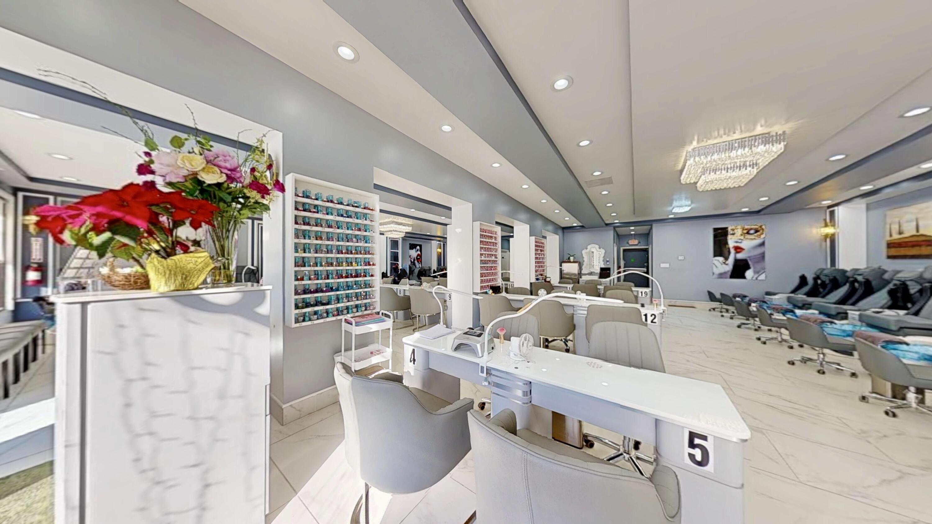 1312 W Lincoln Highway