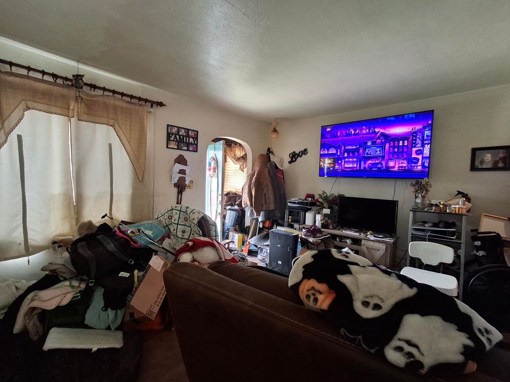 Photo of 1025 Willow Street, Mishawaka, IN 46545 (MLS # 837656)