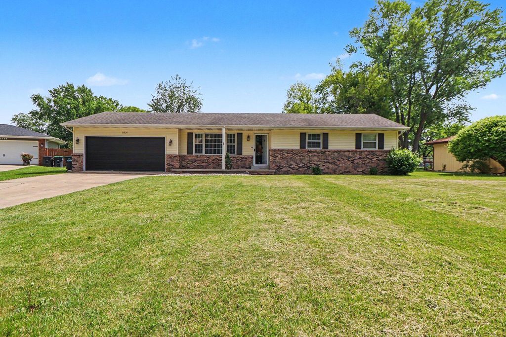 Photo of 5531 Morehouse Court, Portage, IN 46368 (MLS # 839309)