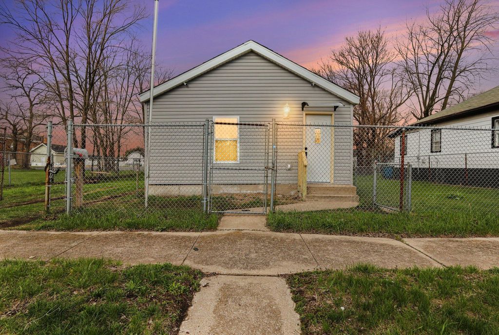 Photo of 2420 Connecticut Street, Gary, IN 46407 (MLS # 836653)