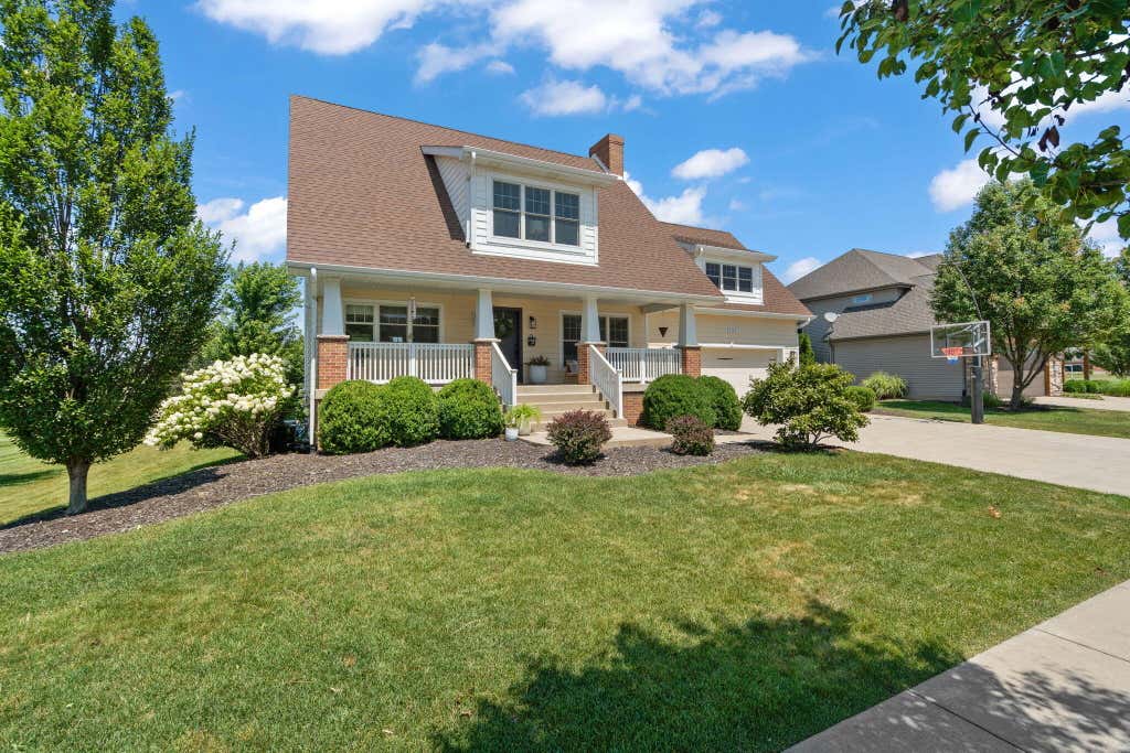 Photo of 9160 W 106th Avenue, Saint John, IN 46373 (MLS # 843259)