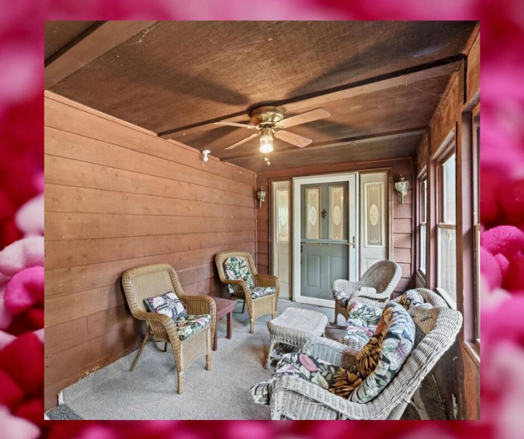 Photo of 420 E Main Street, Lowell, IN 46356 (MLS # 833427)