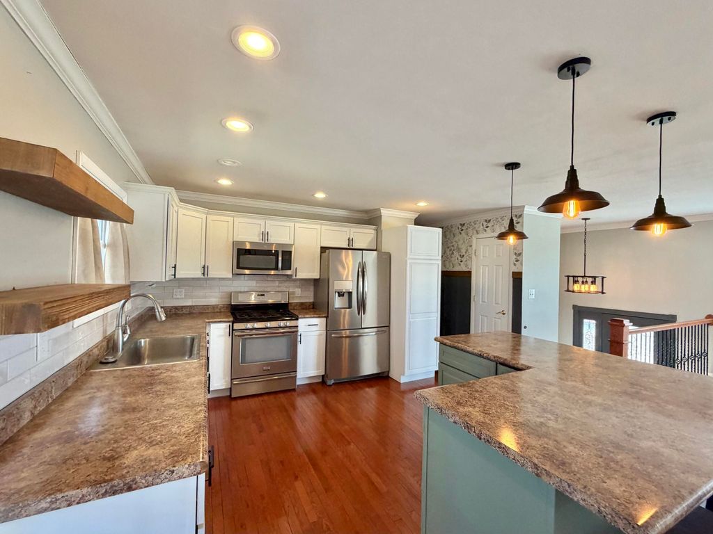 Photo of 3063 Parkwood Place, Crown Point, IN 46307 (MLS # 835944)