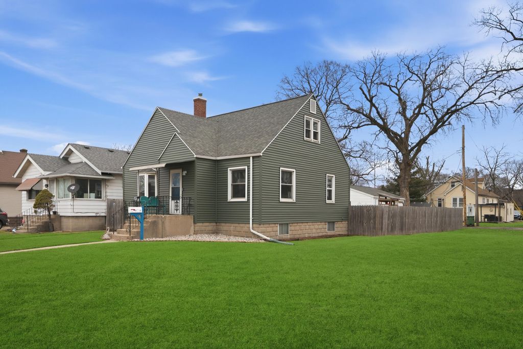 Photo of 7623 Monroe Avenue, Hammond, IN 46324 (MLS # 834348)