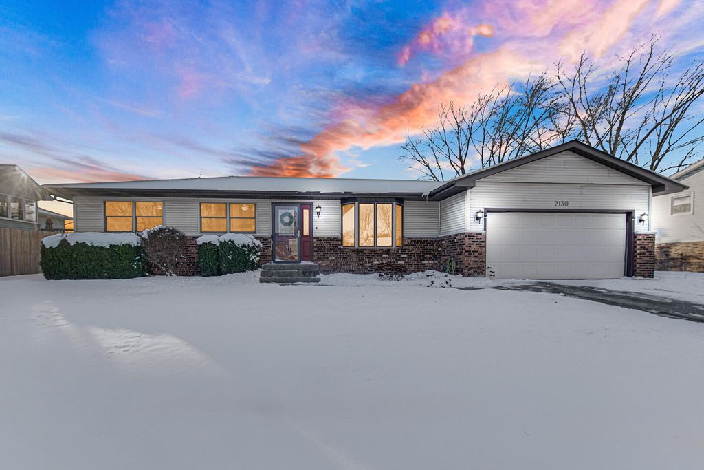 Photo of 2130 Jefferson Street, Portage, IN 46368 (MLS # 833587)