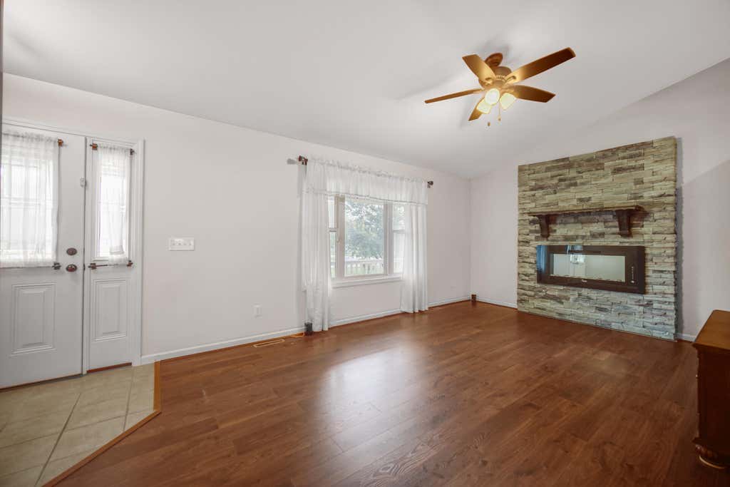 Photo of 17472 Hawthorne Drive, Lowell, IN 46356 (MLS # 844109)