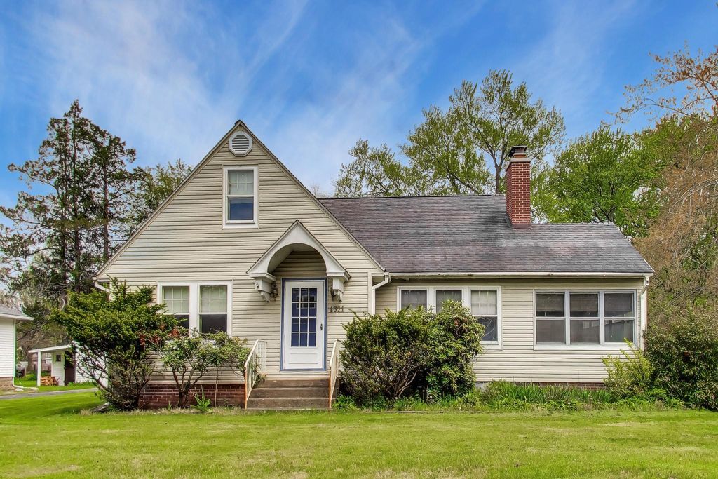Photo of 4321 N Wozniak Road, Michigan City, IN 46360 (MLS # 838271)
