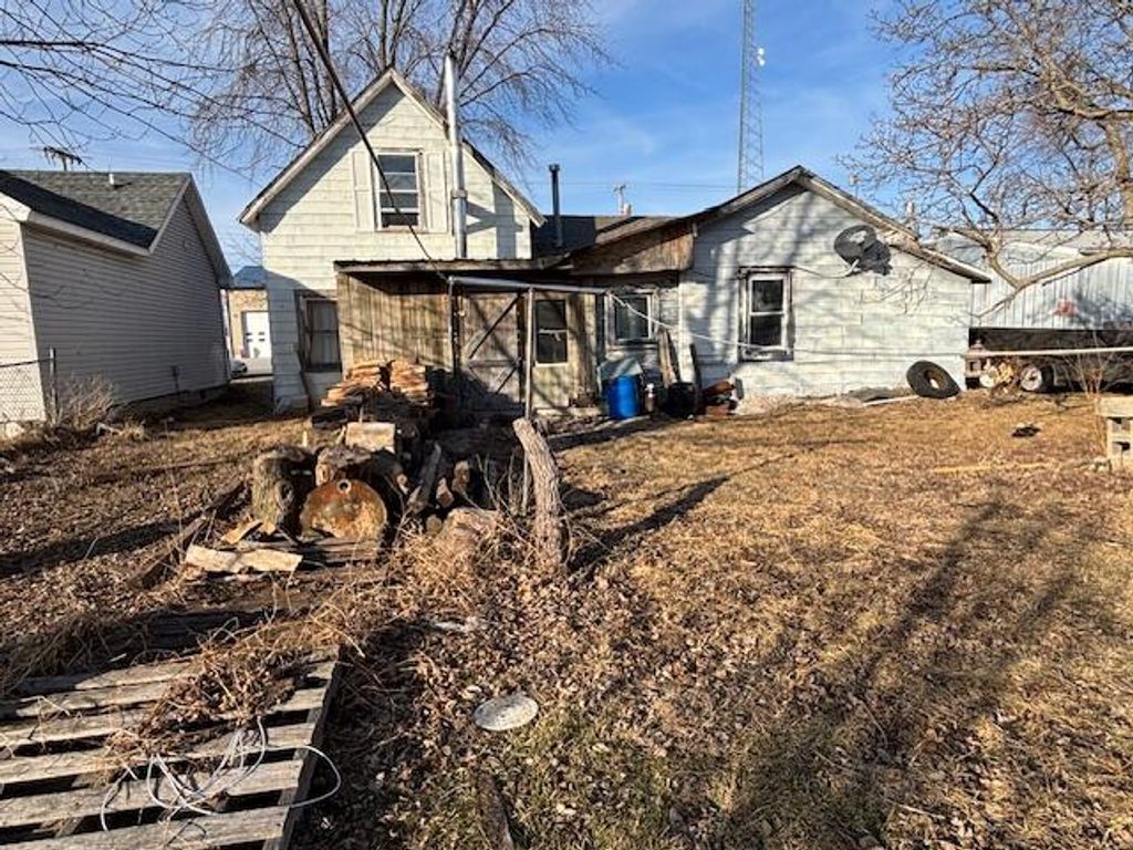 Photo of 129 W Union Street, Goodland, IN 47948 (MLS # 834115)