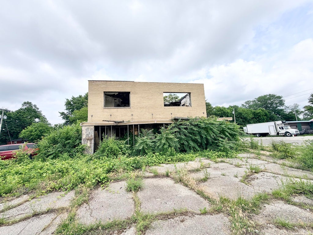 Photo of 1400 W Ridge Road, Gary, IN 46408 (MLS # 841400)