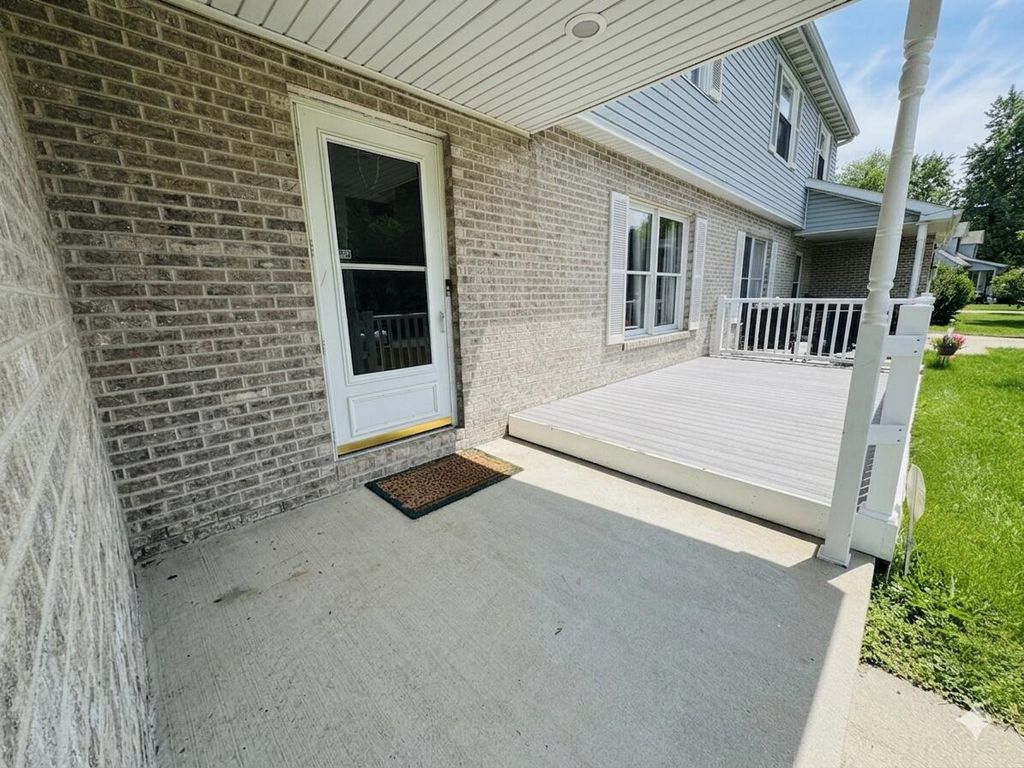 Photo of 183 S 20th Street, Chesterton, IN 46304 (MLS # 839433)