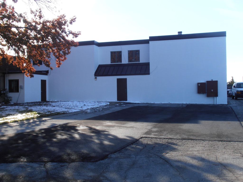 Photo of 2550 Industrial Drive #2, Highland, IN 46322 (MLS # 834153)