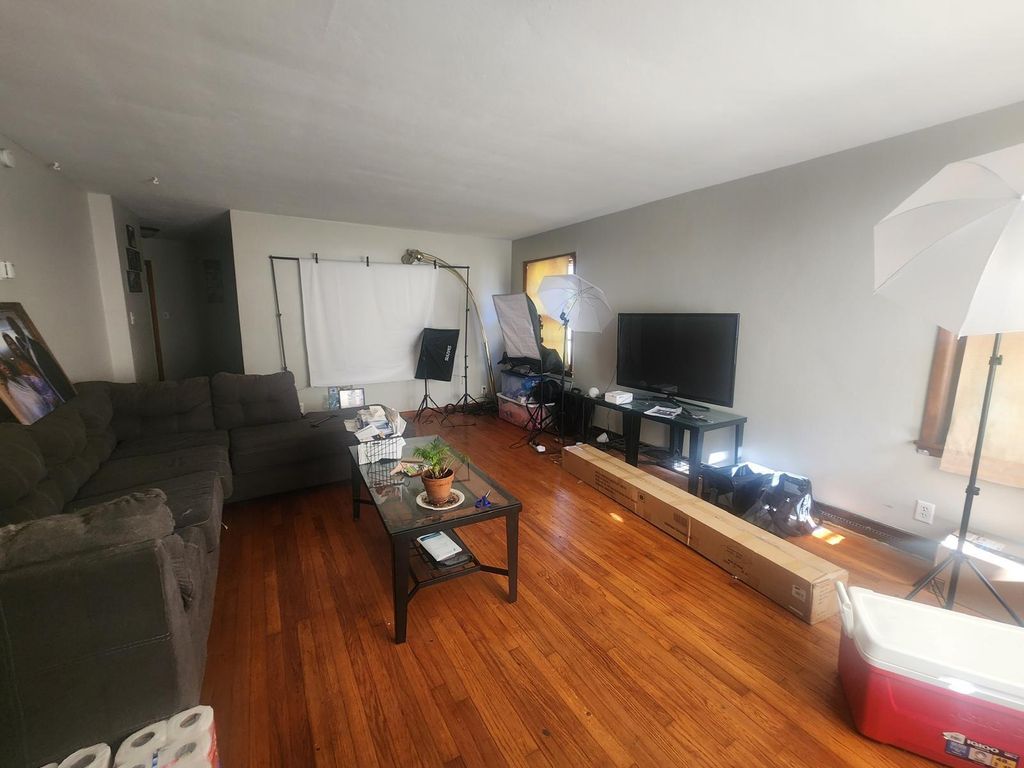 Photo of 1020 E 61st Place, Merrillville, IN 46410 (MLS # 837248)