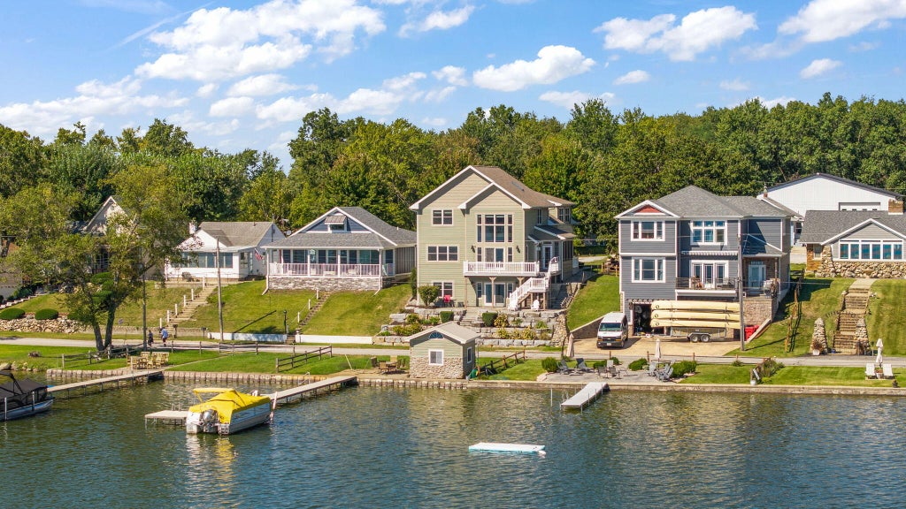 Photo of 5250 S County Road 210, Knox, IN 46534 (MLS # 846255)