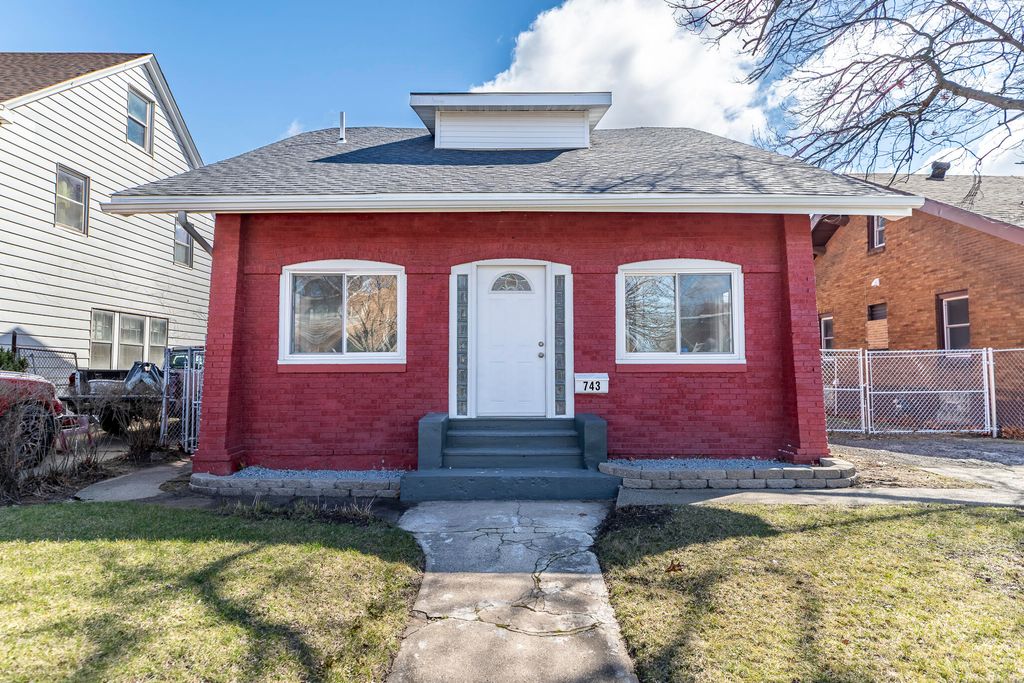 Photo of 743 Buchanan Street, Gary, IN 46402 (MLS # 836130)