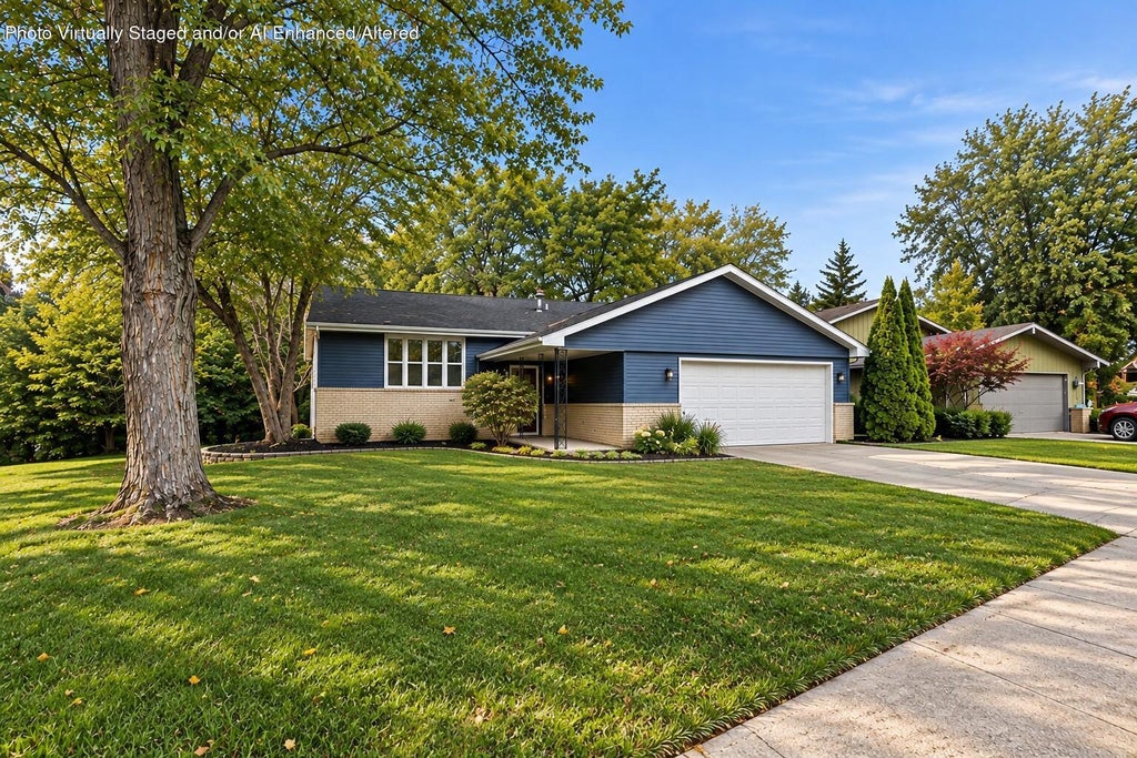 Photo of 117 Vickroy Drive, Crown Point, IN 46307 (MLS # 847057)