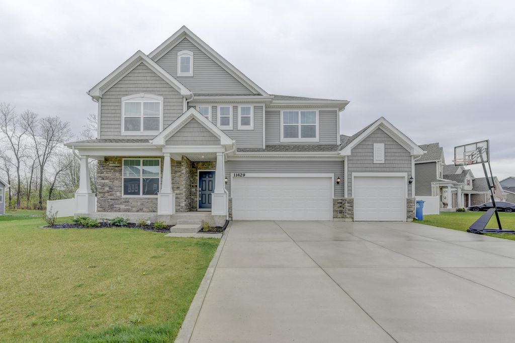 Photo of 11429 Clyde Drive, Crown Point, IN 46307 (MLS # 837230)