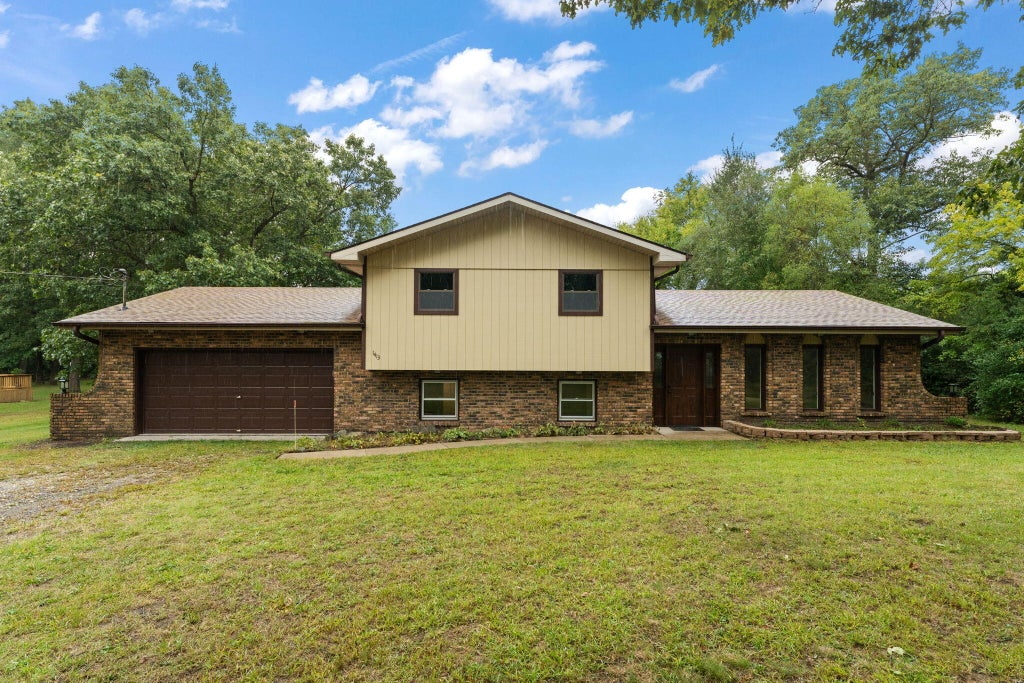 Photo of 1413 W 985 N, Lake Village, IN 46349 (MLS # 846170)