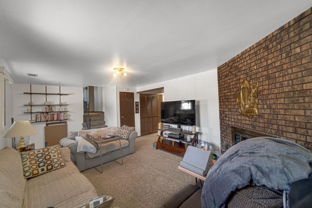 Photo of 6156 Gaston Avenue, Portage, IN 46368 (MLS # 833929)