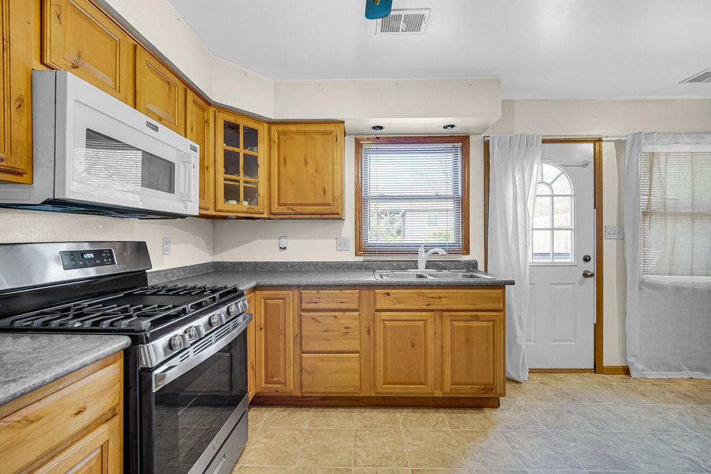 Photo of 3617 W 74th Court #C, Merrillville, IN 46410 (MLS # 837466)