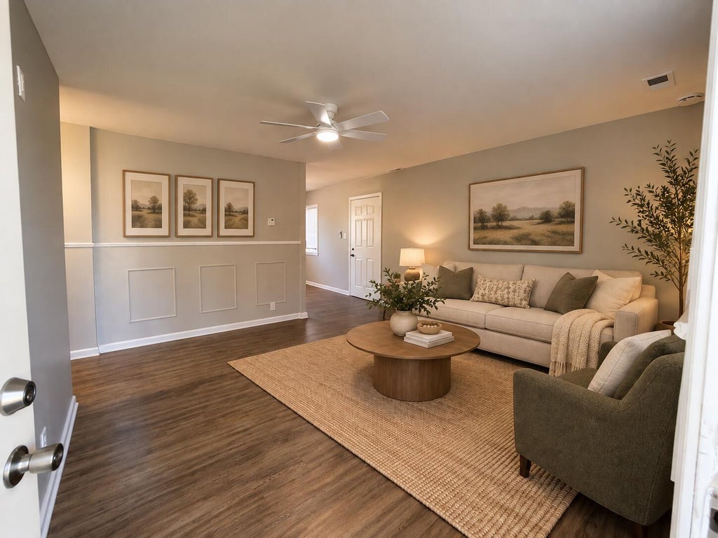 Photo of 1208 E Greene Place, Gary, IN 46403 (MLS # 846315)