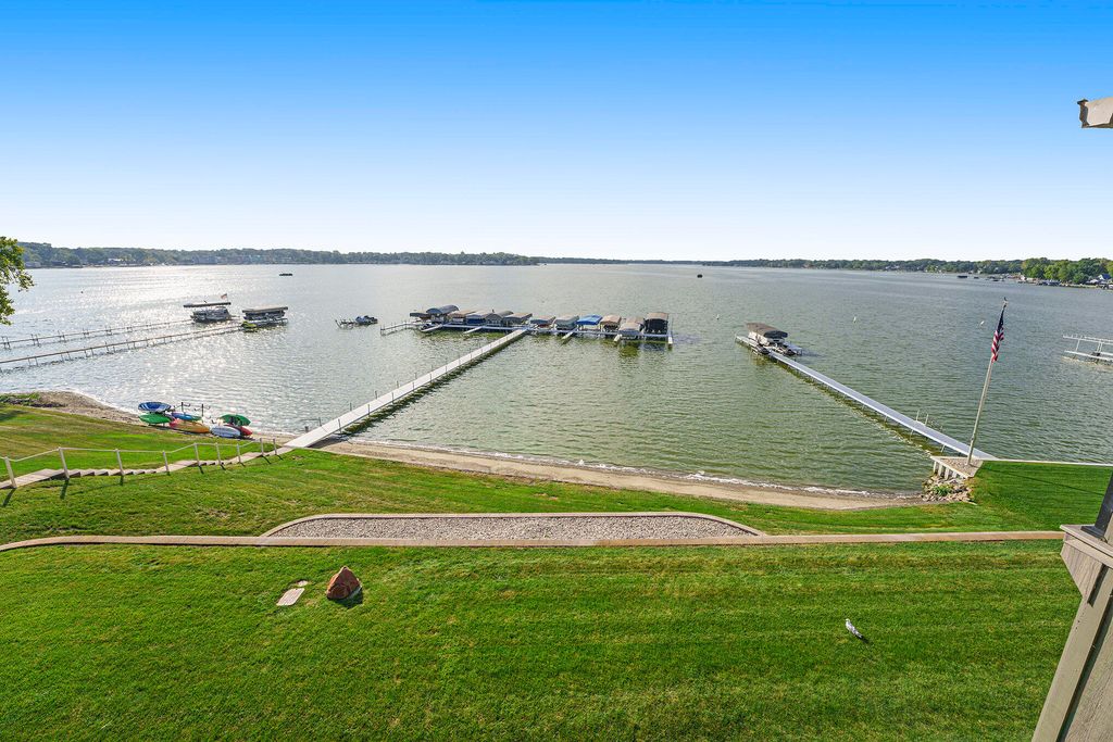Photo of 8125 Lake Shore Drive #5, Cedar Lake, IN 46303 (MLS # 838116)