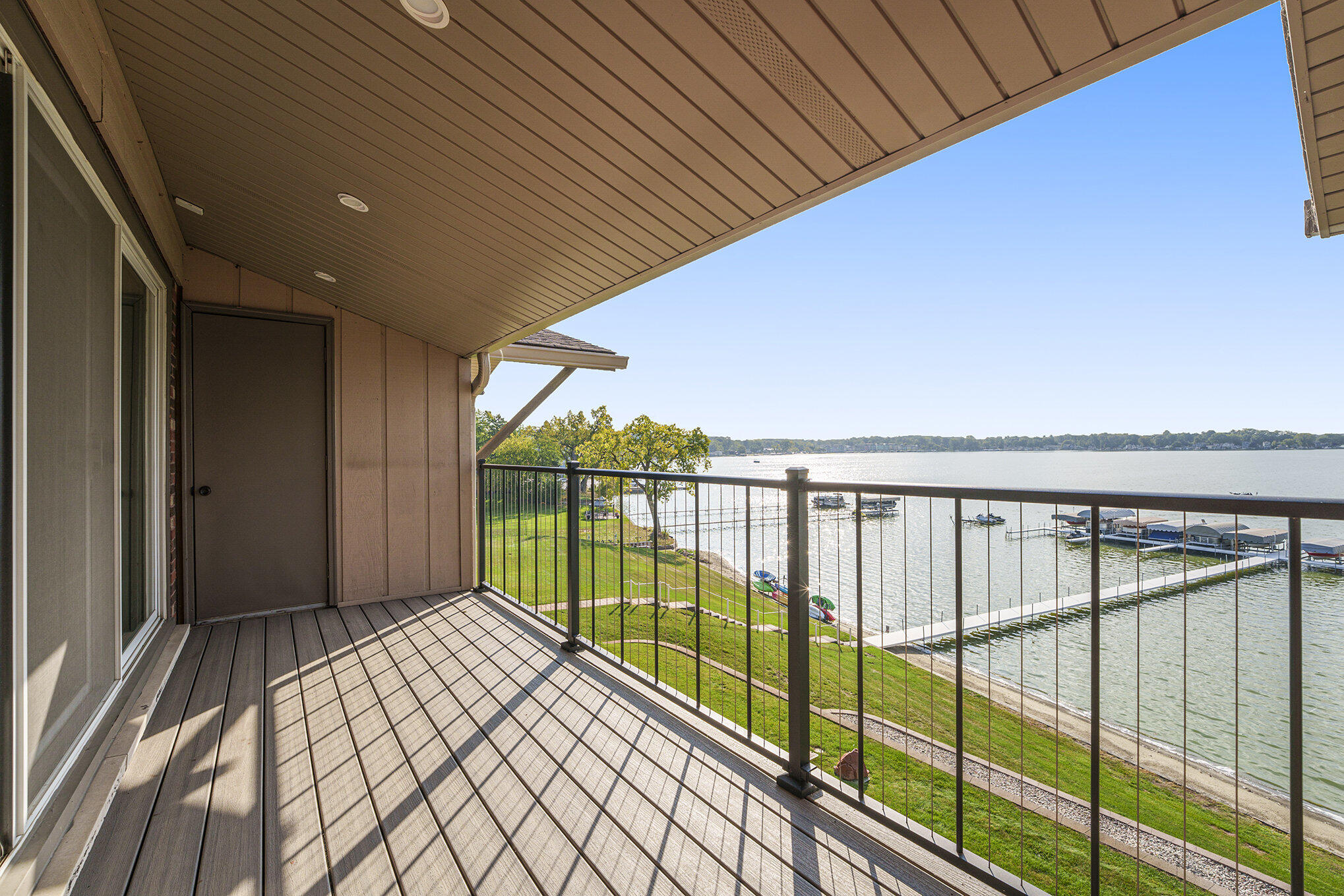 8125 Lake Shore Drive 5