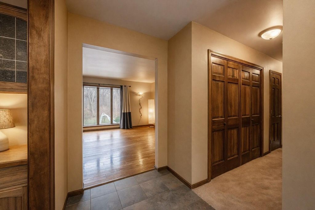 Photo of 842 N 400 E, Valparaiso, IN 46383 (MLS # 832840)