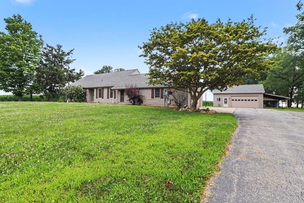 Photo of 11 Sager Road, Valparaiso, IN 46383 (MLS # 843004)