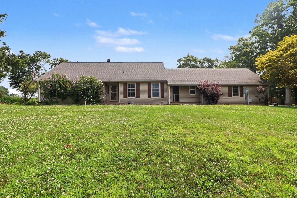 Photo of 11 Sager Road, Valparaiso, IN 46383 (MLS # 843004)