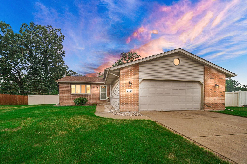 Photo of 250 Hawthorne Court, Hobart, IN 46342 (MLS # 845524)