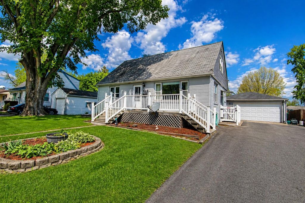 Photo of 639 212th Place, Dyer, IN 46311 (MLS # 838096)