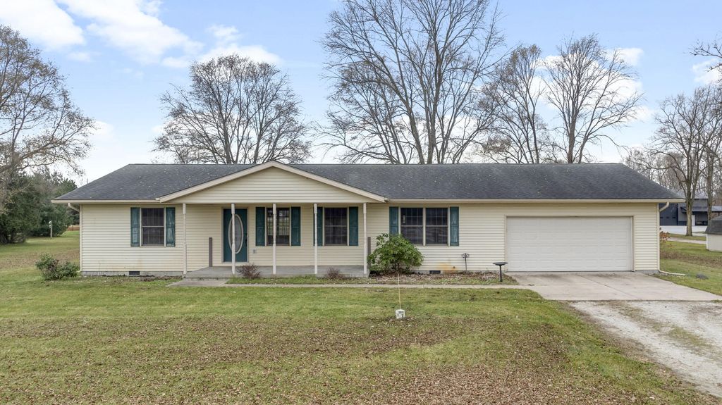 Photo of 1262 E 900 N, La Porte, IN 46350 (MLS # 831704)