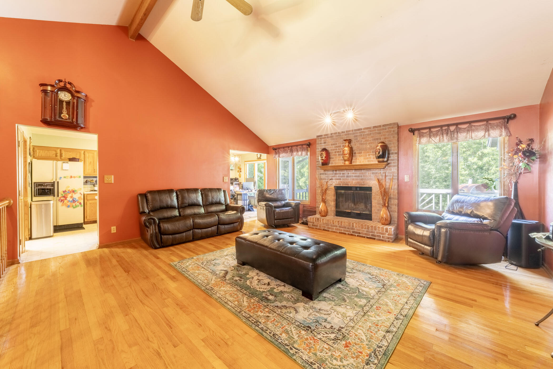 7114 Starling Drive