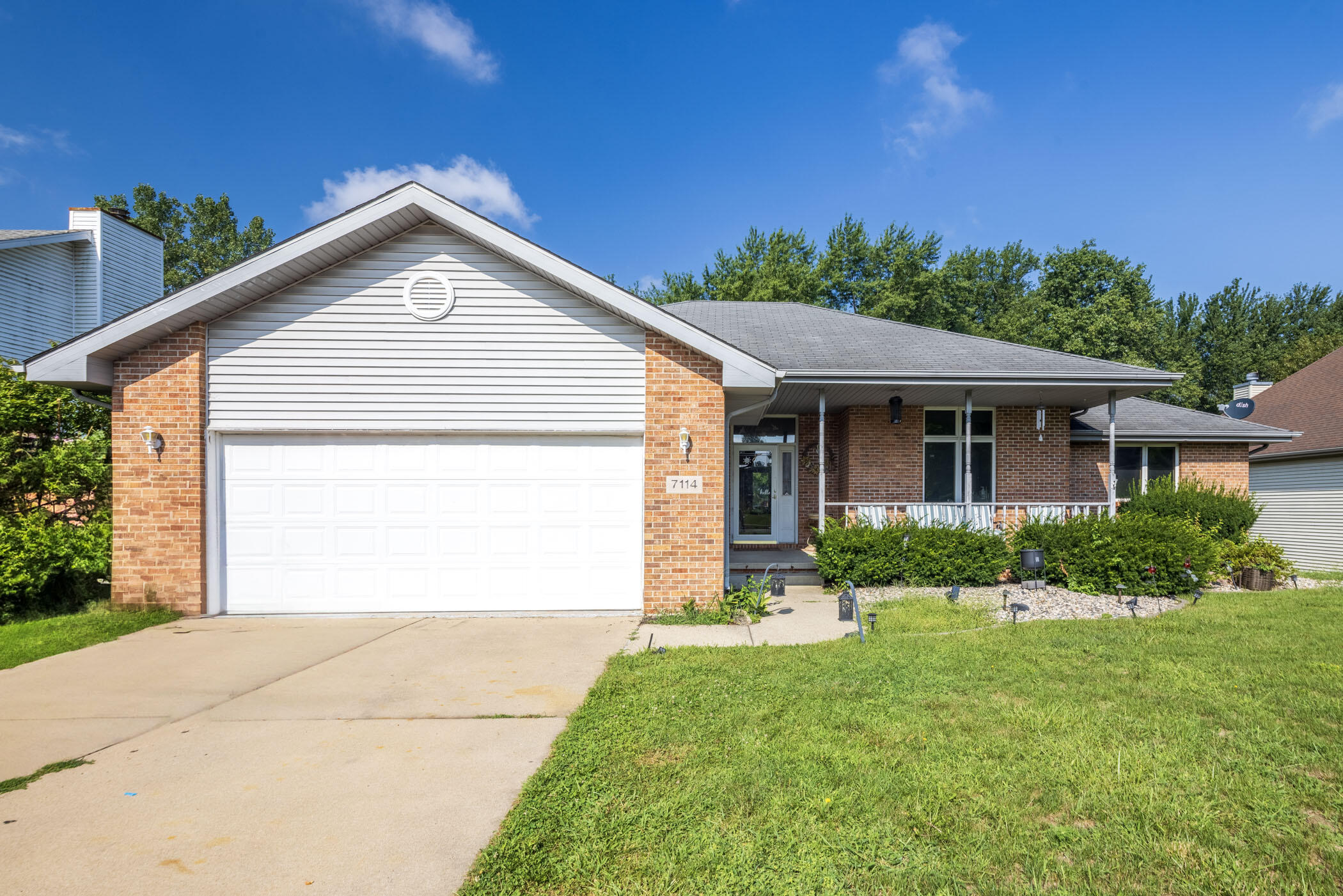 7114 Starling Drive