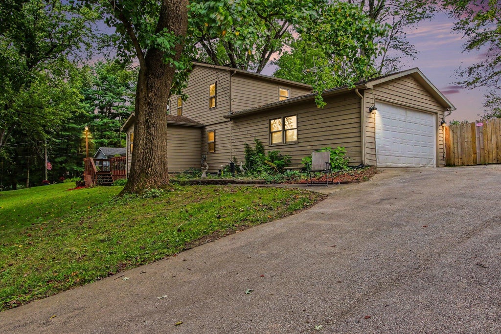 Photo of 444 N 450 E, Valparaiso, IN 46383 (MLS # 845999)