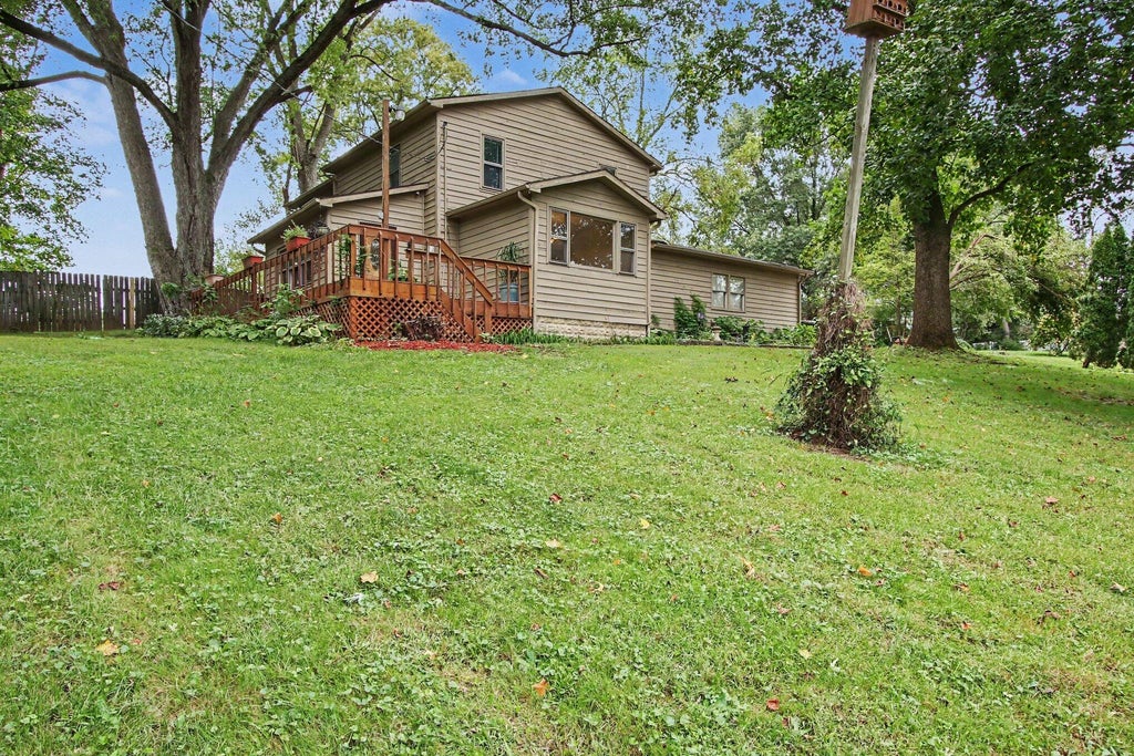 Photo of 444 N 450 E, Valparaiso, IN 46383 (MLS # 845999)
