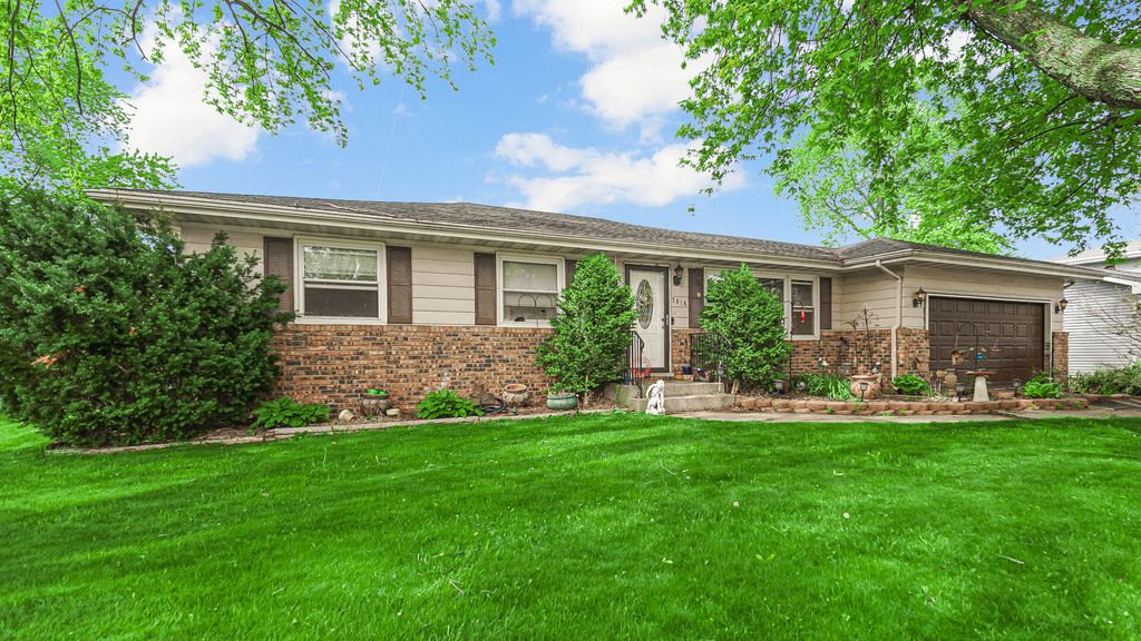 Photo of 5818 Springfield Avenue, Portage, IN 46368 (MLS # 837871)