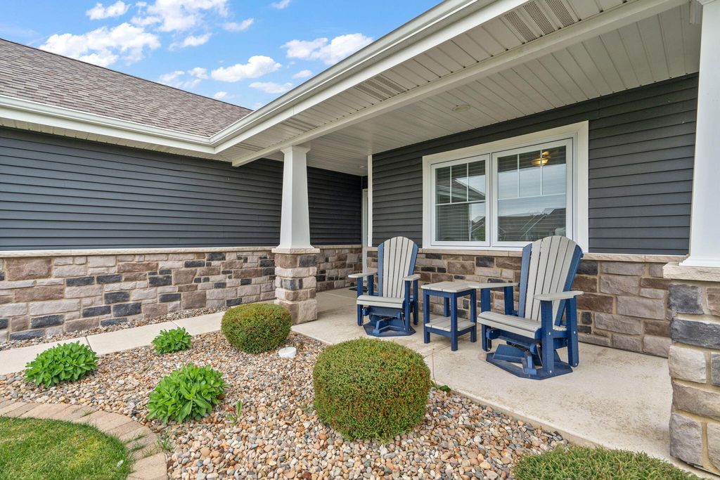 Photo of 14082 Breakwater Lane, Cedar Lake, IN 46303 (MLS # 838491)