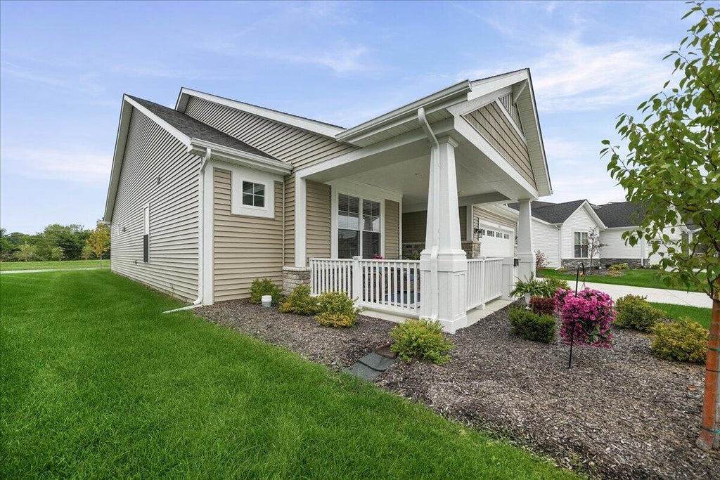 Photo of 3207 Hilltop Road, Valparaiso, IN 46385 (MLS # 845746)