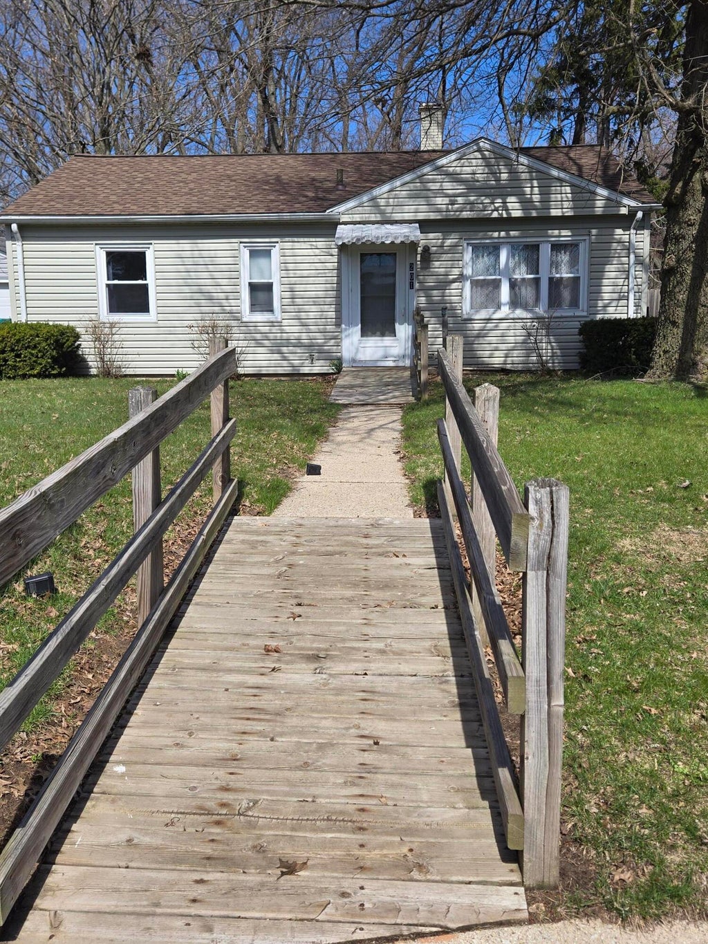 Photo of 201 E 9th Street, La Porte, IN 46350 (MLS # 843214)