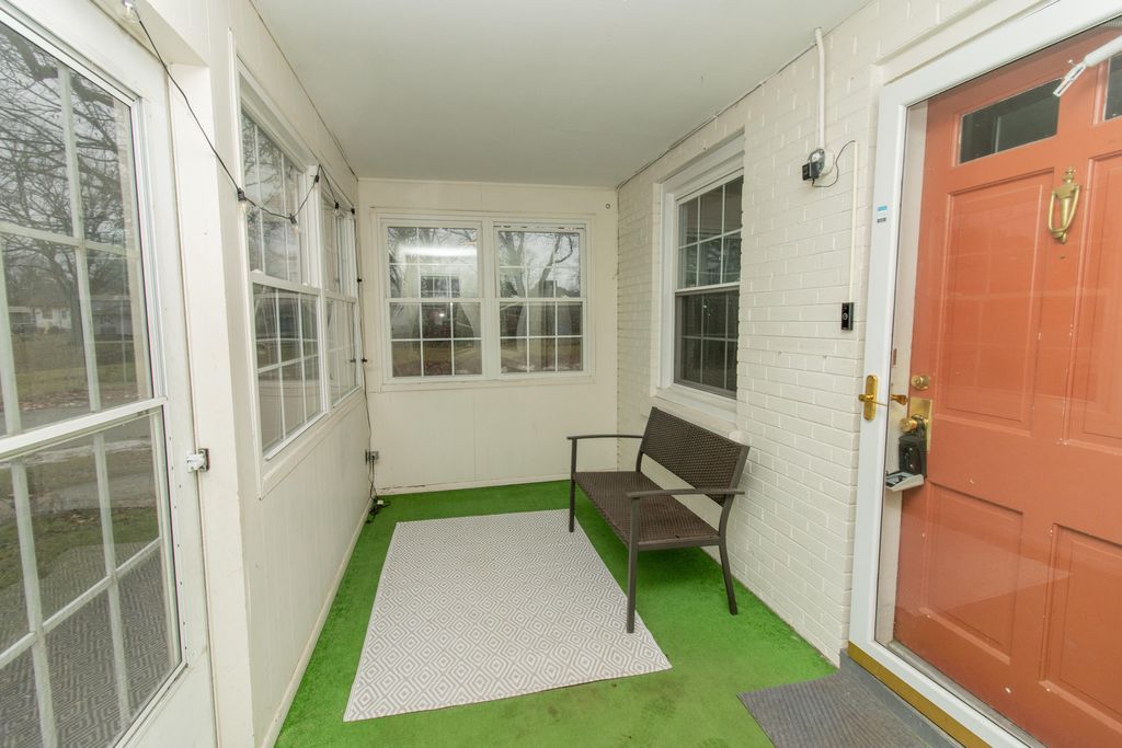 Photo of 100 W 2nd Street, Hobart, IN 46342 (MLS # 832016)