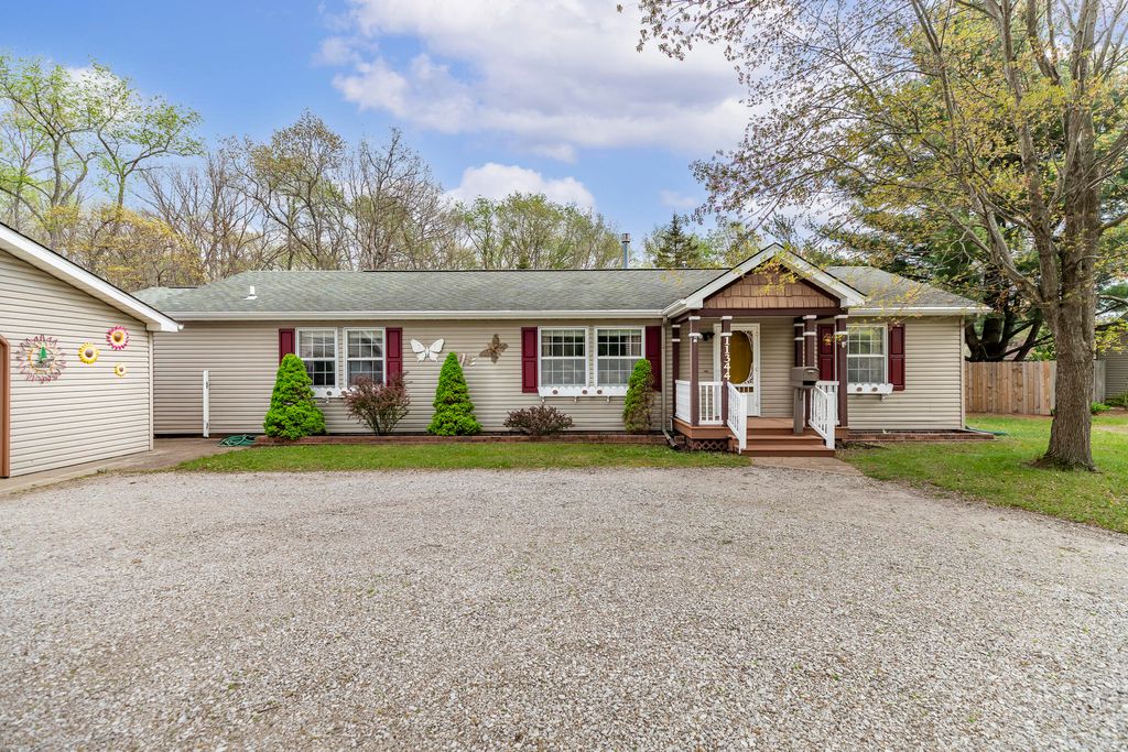 Photo of 11344 Cumberland Road, DeMotte, IN 46310 (MLS # 837849)
