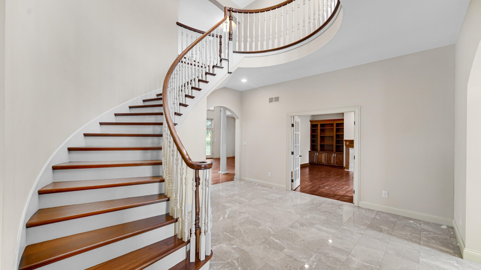836 Killarney Drive