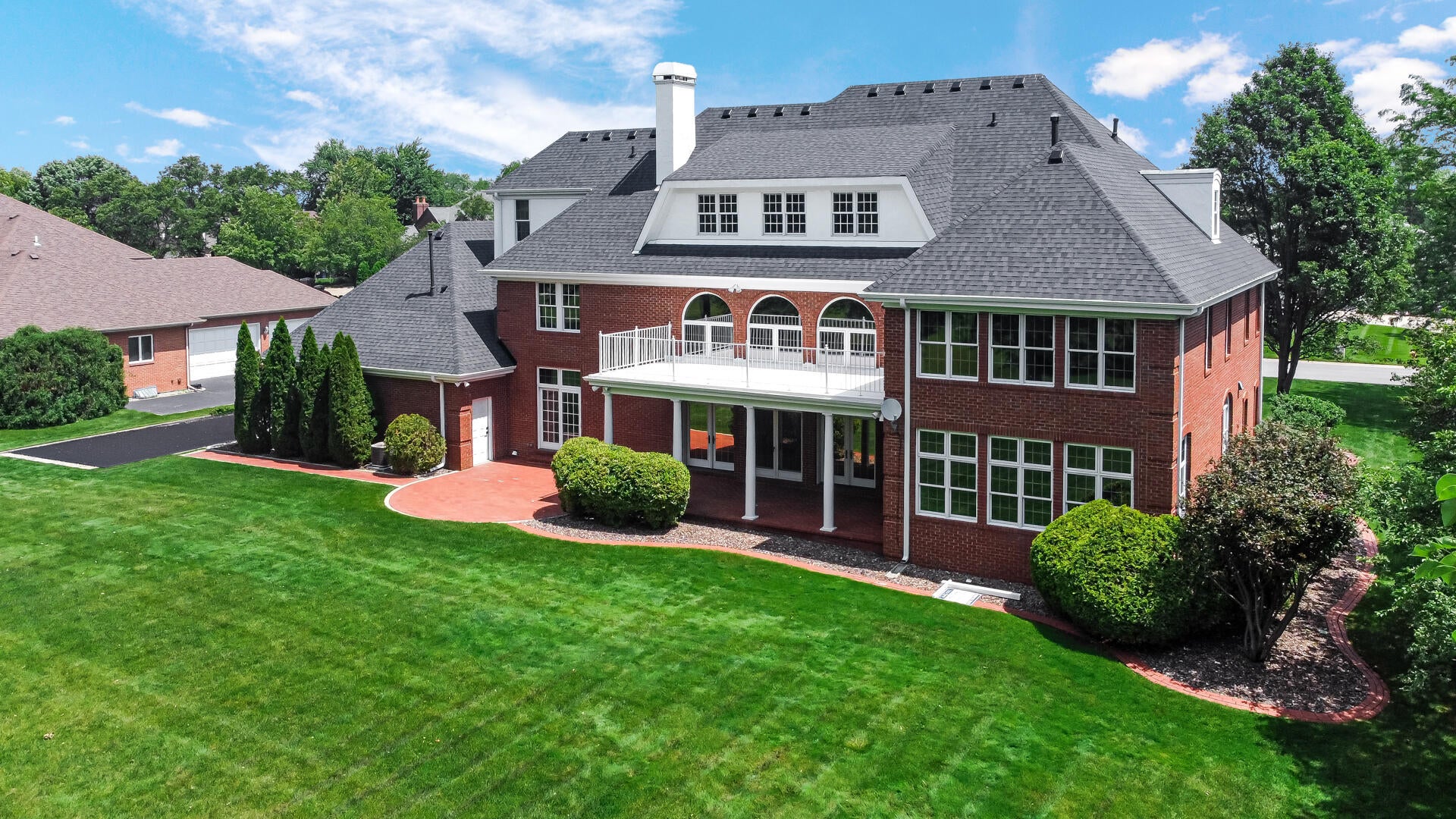 836 Killarney Drive