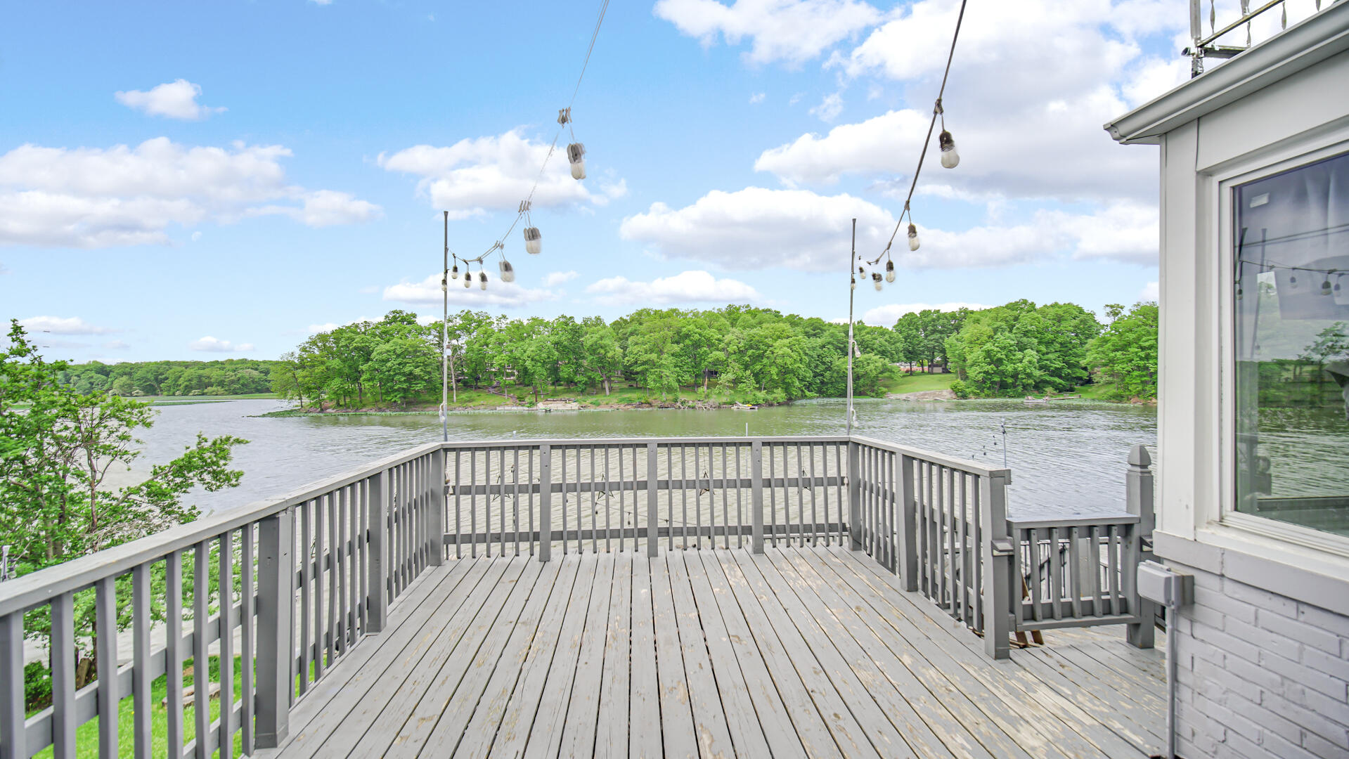 1234 River Terrace