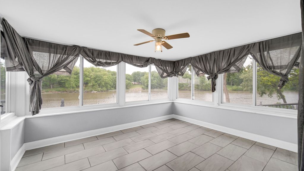 Photo of 1234 River Terrace, Hobart, IN 46342 (MLS # 839377)