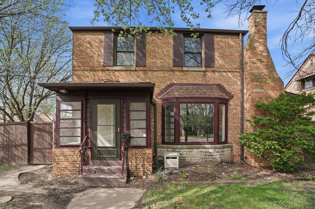 Photo of 921 173rd Street, Hammond, IN 46324 (MLS # 837838)
