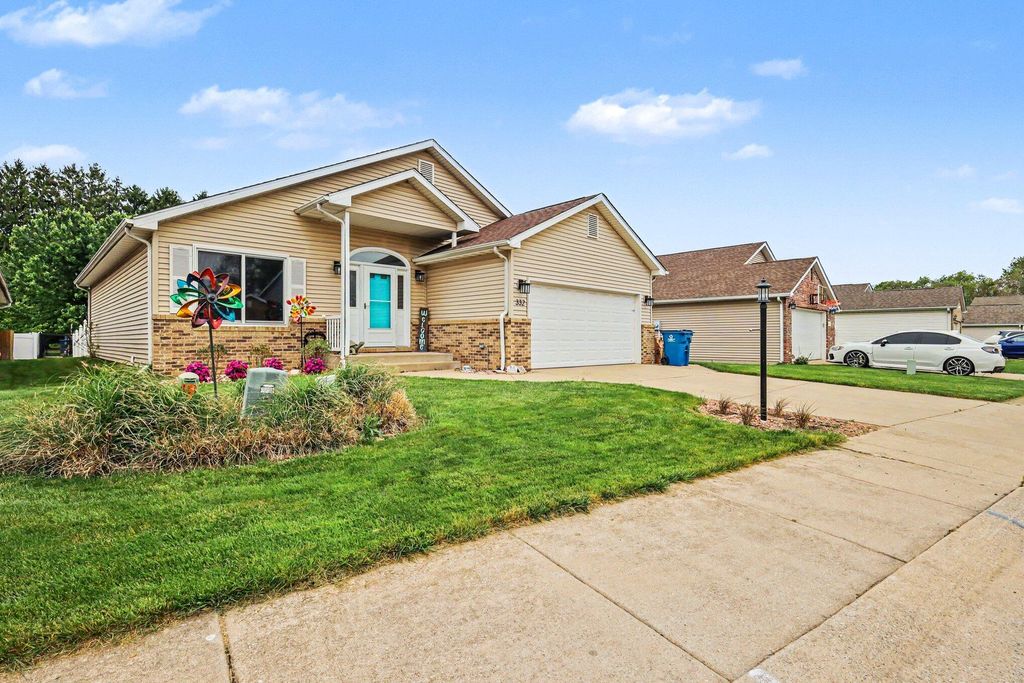 Photo of 332 Carey Lane, Chesterton, IN 46304 (MLS # 839168)