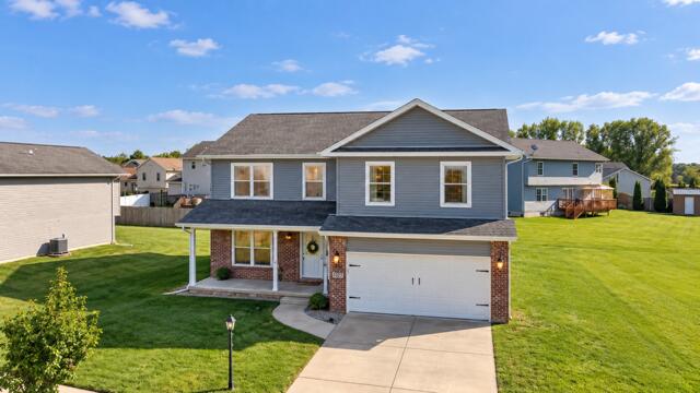 Photo of 274 Apple Grove Lane, Valparaiso, IN 46385 (MLS # 846526)