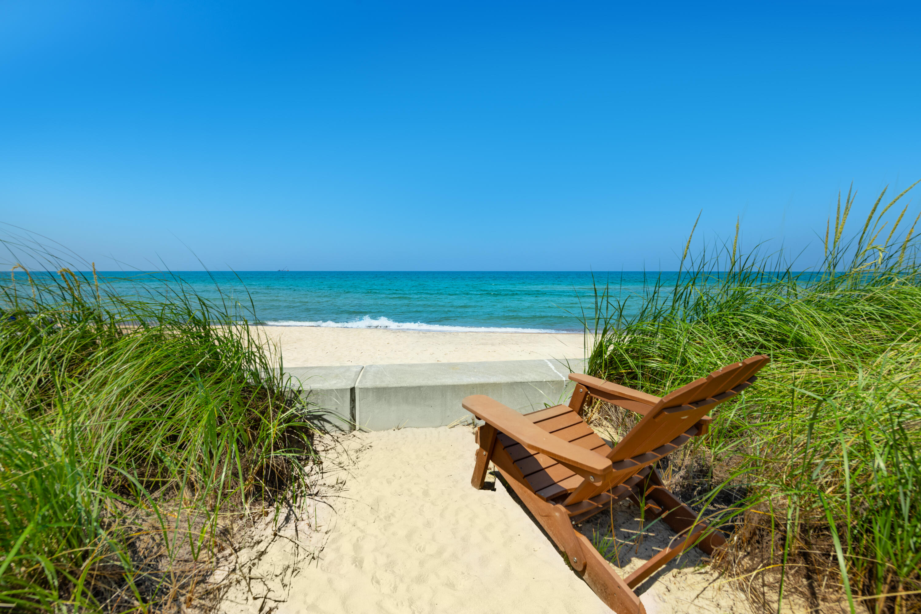 2306 Lake Shore Drive